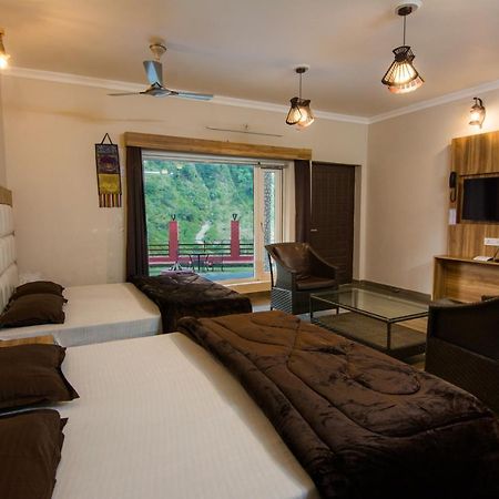 Sahastradhara Riverresort Ντεχραντούν Εξωτερικό φωτογραφία