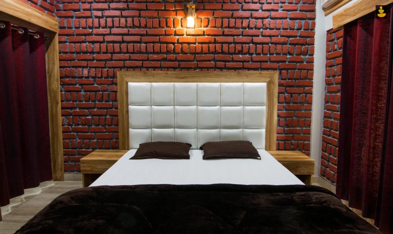Sahastradhara Riverresort Ντεχραντούν Εξωτερικό φωτογραφία
