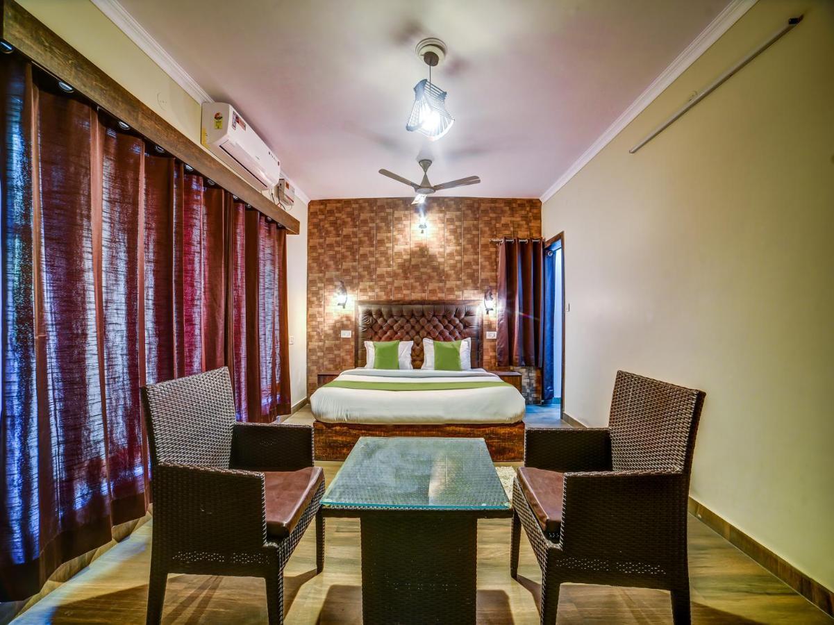 Sahastradhara Riverresort Ντεχραντούν Εξωτερικό φωτογραφία